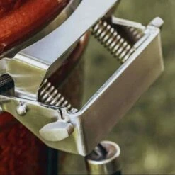 BARBECUE MONOLITH KAMADO JUNIOR PRO SERIES 2.0 NERO CON CARRELLO (38124) -Sconto Weber || Campingaz || OUTSUNNY in Italia 53075561 5