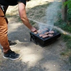 Grill Barbecue Da Tavolo Con Griglia In Acciaio Inox Carbonella Manico In Legno -Sconto Weber || Campingaz || OUTSUNNY in Italia 59903363 4