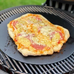 Mahlzeit Piastra Di Cottura In Acciaio Ã˜ 38 Cm Piastra In Acciaio Per Pizza Per Forno, Grill -Sconto Weber || Campingaz || OUTSUNNY in Italia 94790028 3